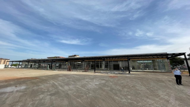 Orhangazide kültür merkezinde dükkanlar meydana çıktı