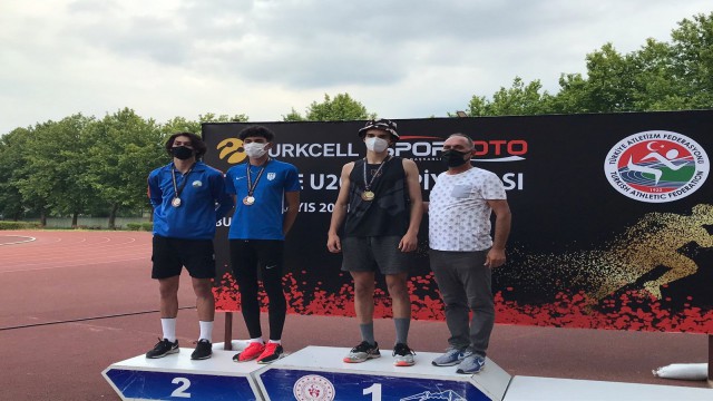 Osmangazili atletler hız kesmedi