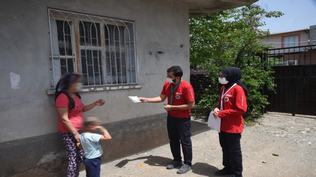 Osmaniye belediyesi öksüz ve yetimleri unutmadı