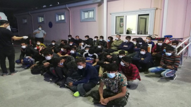 Osmaniyede 66 düzensiz göçmen yakalandı