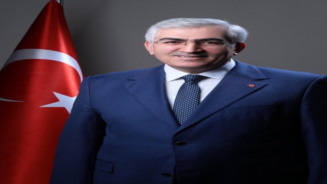 Öz: ‘Medeniyetimiz işçinin emeğini kutsal kabul eder