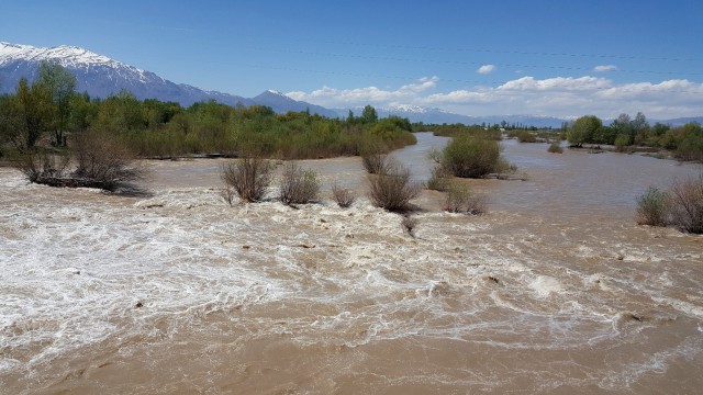 (Özel) Eriyen kar suları Doğudaki nehirlerin debisini yükseltti