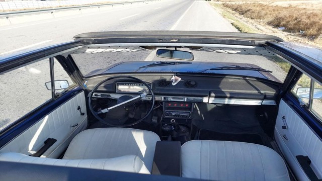 (Özel) Klasik otomobil tutkusunu gerçeğine binerek sürdürüyor