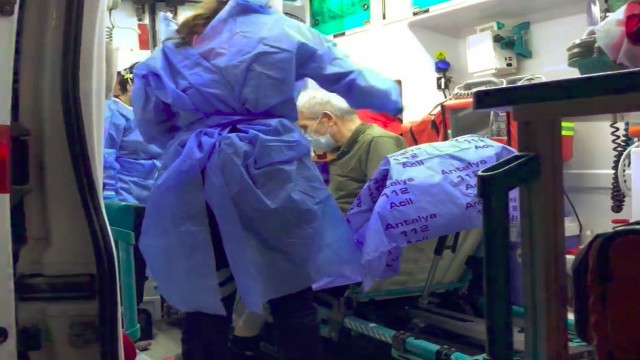 (Özel) Önce denize girdi sonra 112i arayıp Ateşim var, kalacak yerim yok dedi