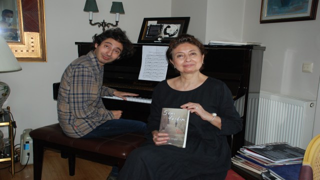 (Özel) Otizmli piyanistin başarısında anne eli