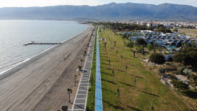 (Özel) Plajlar ve sahiller bayramın birinci gününde boş kaldı