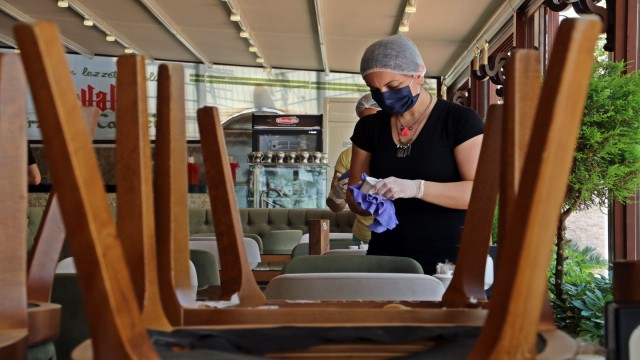 (Özel) Restoran ve kafelerde normalleşme telaşı