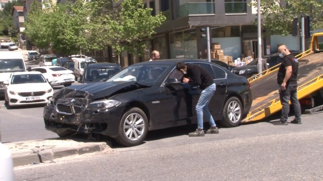 (Özel) Sancaktepede lüks aracın aşırı hız dehşeti: 1 yaralı