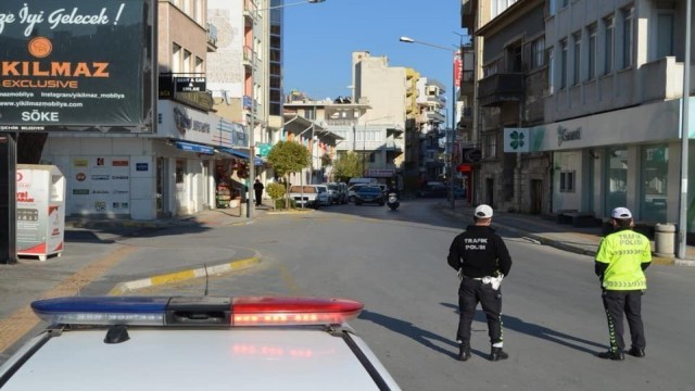 Pandemi kurallarına uymayan 26 kişiye 23 bin 400 TL ceza