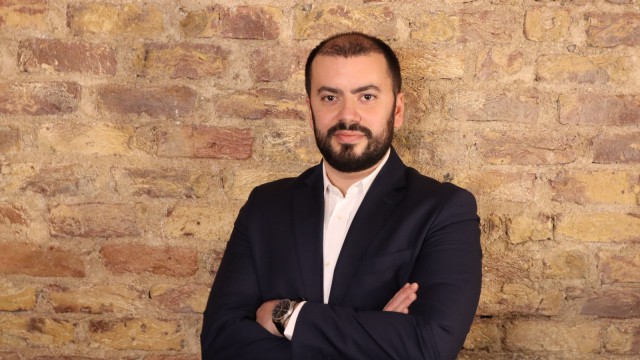 Pandemi nedeniyle Türkiyenin en büyük spor salonları evlerde kuruluyor