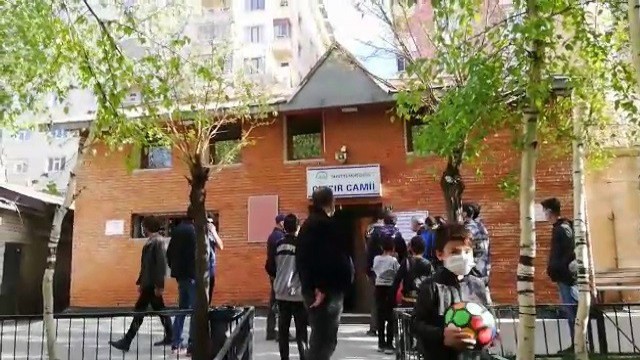 Polis ve vatandaşlar arasında gerginlik