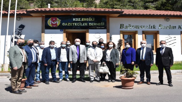 Posbıyık gazeteciler ile bir araya geldi