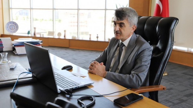 Rektör Uysal, topluluk başkanlarıyla buluştu