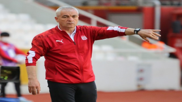 Rıza Çalımbay Beşiktaşı tebrik etti