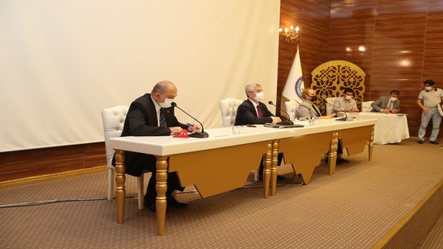 Şahinbeyden Gazze saldırılarına kınama