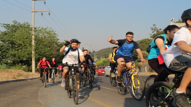 Salihlide pedallar gençlik için çevrildi