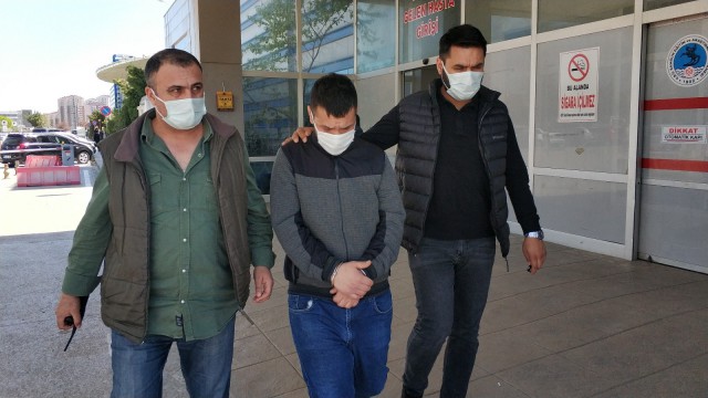 Samsunda bıçaklı alacak verecek kavgası: 1 yaralı