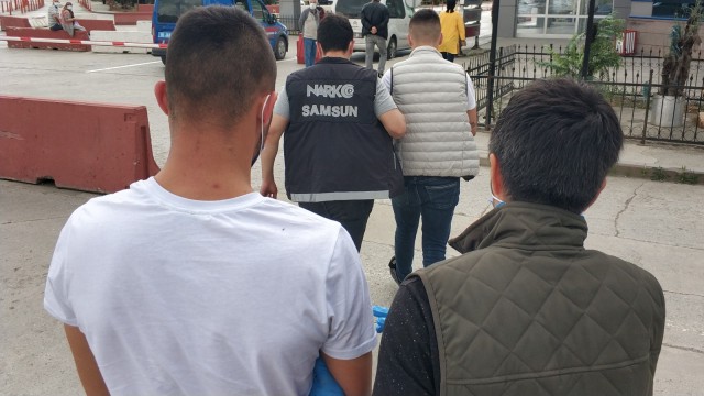 Samsunda uyuşturucu ticaretine 3 tutuklama