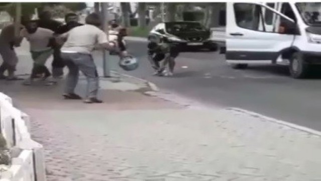 Şehir merkezinde piknik tüplü meydan muharebesi gibi kavga