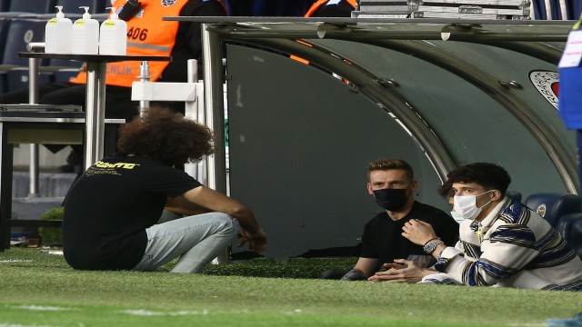 Serdar, Sadık ve Altaydan maç öncesinde destek