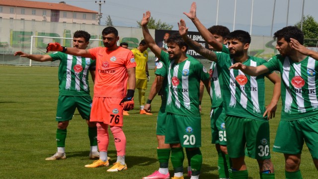 Serik Belediyespor Ligi mutlu bitirdi