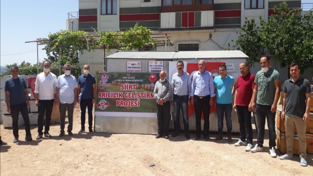 Siirtli arıcılara ekipman desteği sağlandı