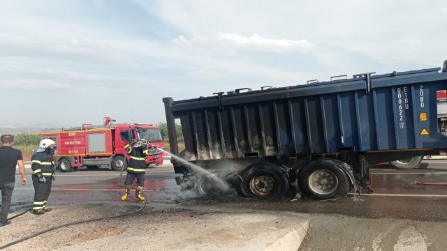 Siirtte sürücünün dikkati kamyonu yanmaktan kurtardı