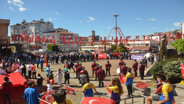 Sinopta 19 Mayıs kutlaması