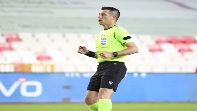 Sivasspor - Kasımpaşa maçının VARı Ali Palabıyık