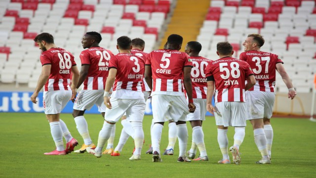Sivasspor ligdeki 16. galibiyetini aldı