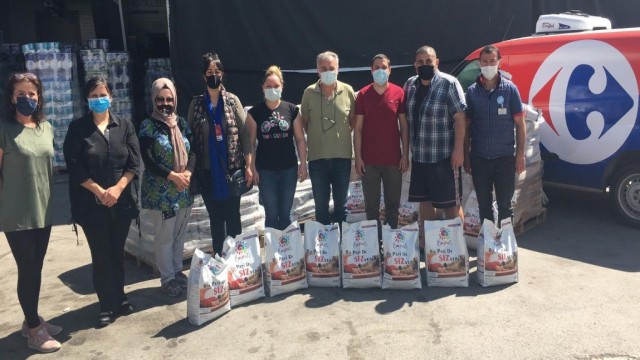 Sokak hayvanlarına 5 ton mama yardımı