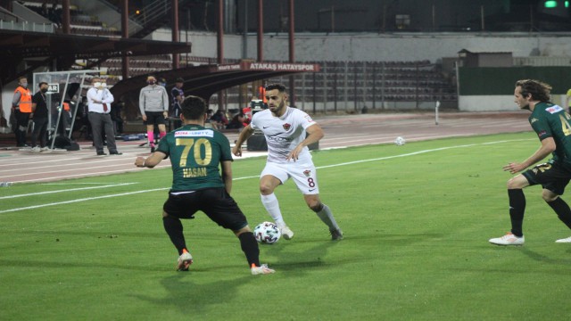Süper Lig: A. Hatayspor: 0 - Denizlispor: 0 (İlk yarı)