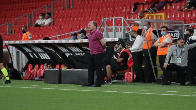 Süper Lig: Göztepe: 0 - Beşiktaş: 1 (Maç devam ediyor)