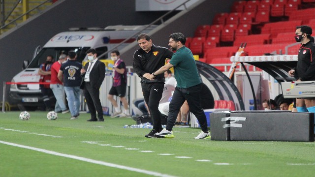 Süper Lig: Göztepe: 0 - İ.H. Konyaspor: 0 (İlk Yarı)