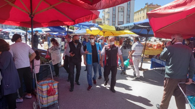 Tam kapanma döneminde açılan pazarlara sıkı denetim