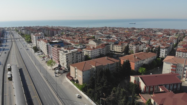Tam kapanmada bayram sabahı yollar boş kaldı