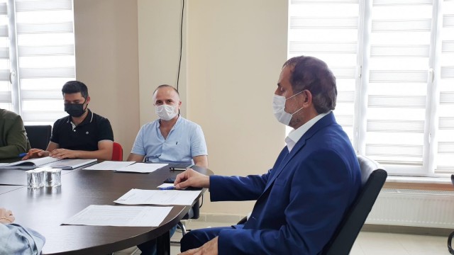 Tam kapanmanın ardından meclis toplantısı yapıldı