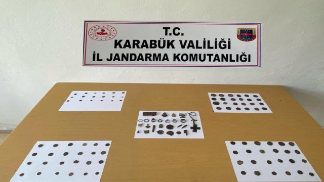 Tarihi eser niteliğinde 90 sikke ve 25 obje ele geçirildi