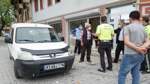 Tavşanlıda trafik kazası: 2 yaralı