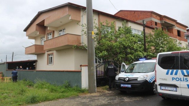 Televizyon anteni ayarlarken çatıdan düştü