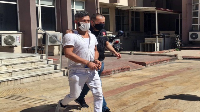 Toprağa gömülen uyuşturucu Tinaya takıldı