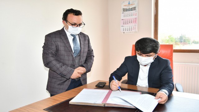 Tufanbeyli Belediyesi ile Tapu Müdürlüğü arasında emlak rayiç bedel sözleşmesi imzalandı