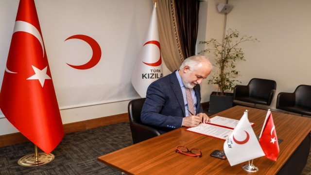 TÜRES ve Kızılaydan restoran ve turizm çalışanlarına destek için işbirliği