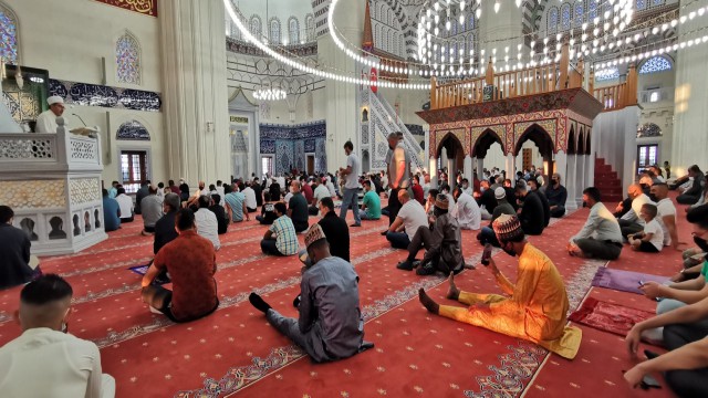 Türkiyeden Kırgız-Tacik sınırındaki çatışmalarda zarar görenlere insani yardım