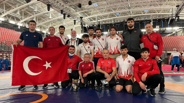 U23 Avrupa Güreş Şampiyonasında Grekoromen Milli Takımı 3. oldu