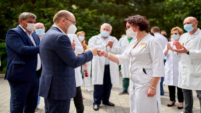 Ukrayna parlamentosu Sağlık Bakanı Stepanovu görevden aldı