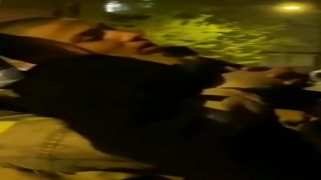 Üsküdarda giysi toplama kutusu içine girip sıkışan kişiyi itfaiye ekipleri kurtardı