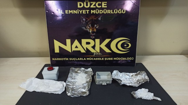 Uyuşturucu ticareti polise takıldı