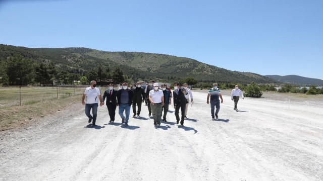 Vali Arslantaş, Salda Gölünde incelemelerde bulundu