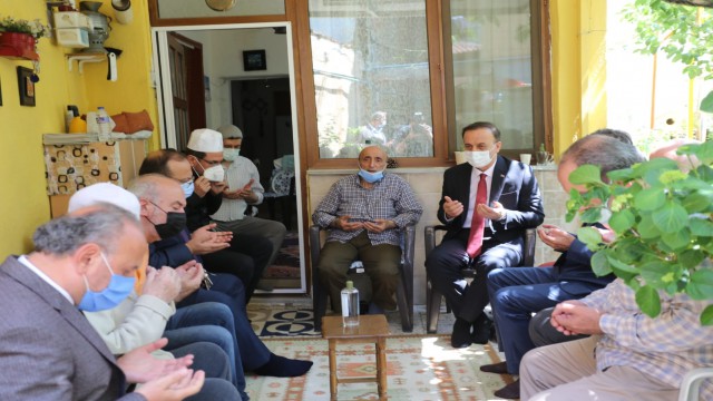 Vali Erinden Kaymakam Ongunun ailesine başsağlığı ziyareti